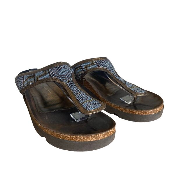 Donald J. Pliner Wedge Sandals Size 8 Penny Blue Beaded Leather Thong T Strap - Picture 12 of 13